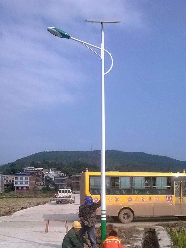 湖南衡阳市太阳能路灯工程案例